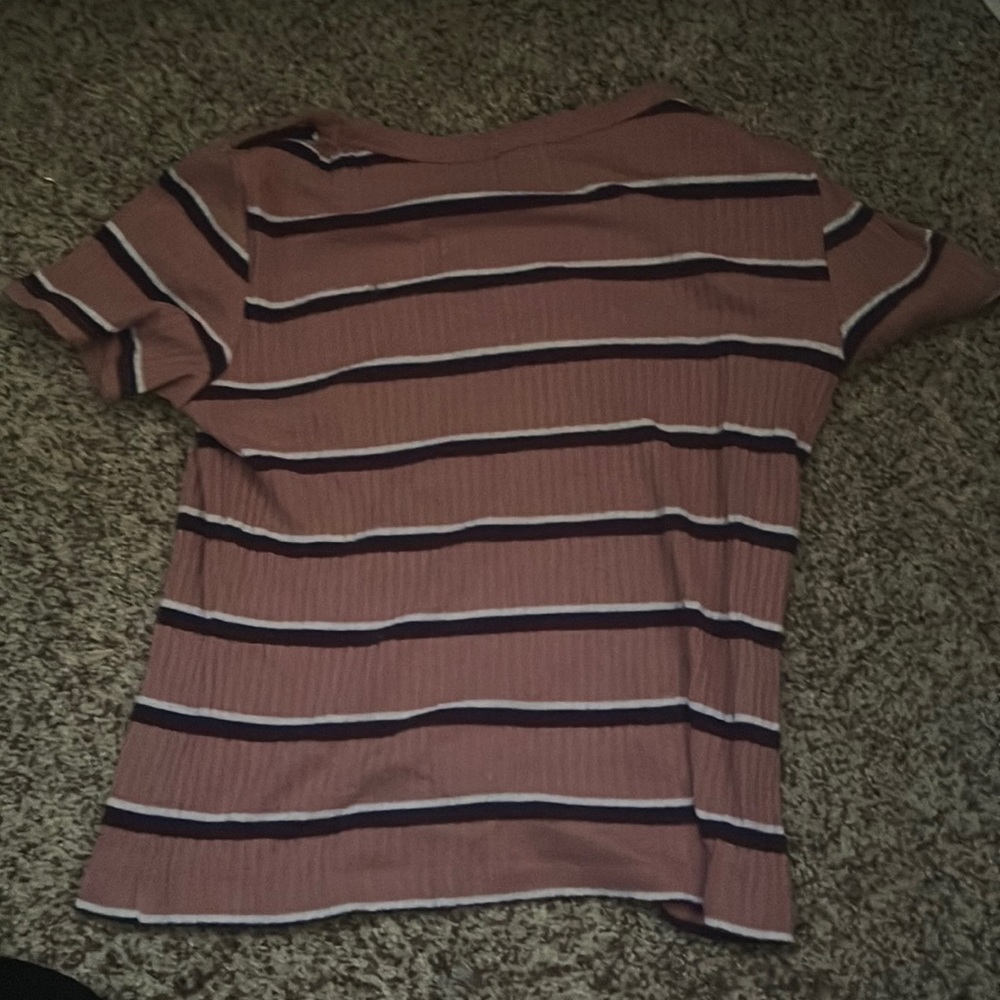 Cropped t shirt by forever 21 size medium.